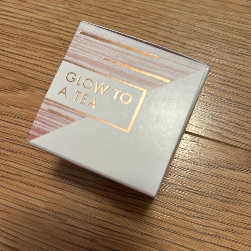 5/75$    Volition Yaupon Tea Glow Awakening moisturizer - Picture 2 of 9